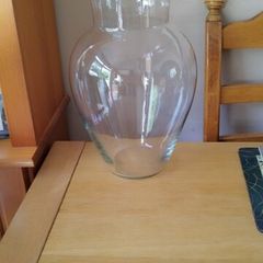 Glass vase