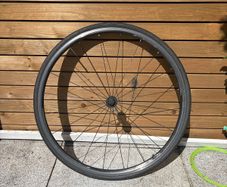 Shimano front wheel (quick release) RS010