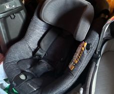 Maxi cosy rotating car seat