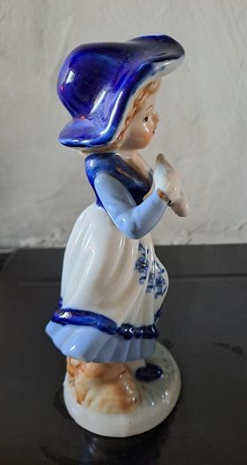 Porcelain Girl cobalt blue
