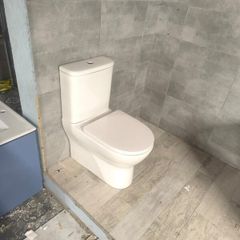 Freestanding bath suite