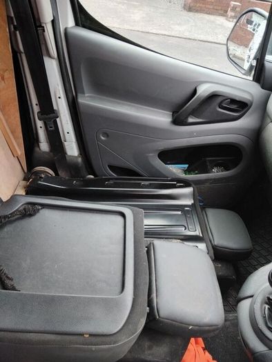 Peugeot partner 3 seater