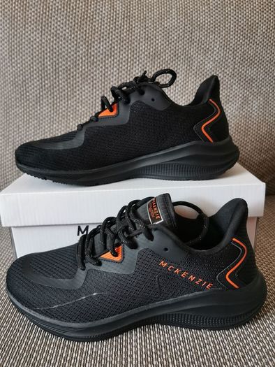 Junior runners NEW size UK 5