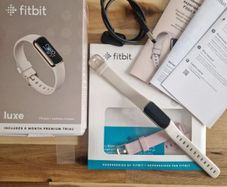 Fitbit Luxe smart watch
