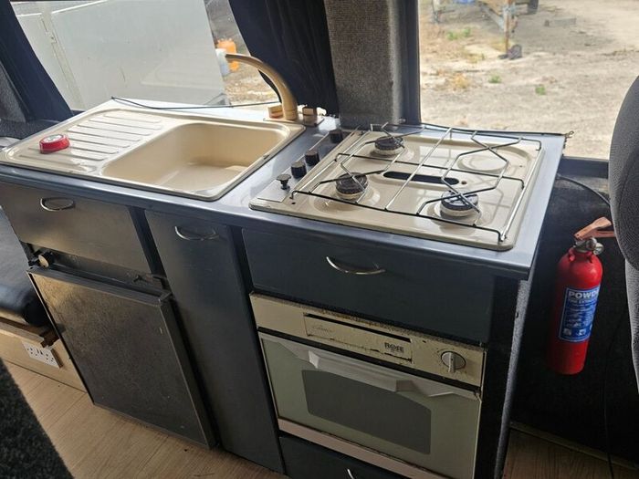 Mercedes 410D Camper