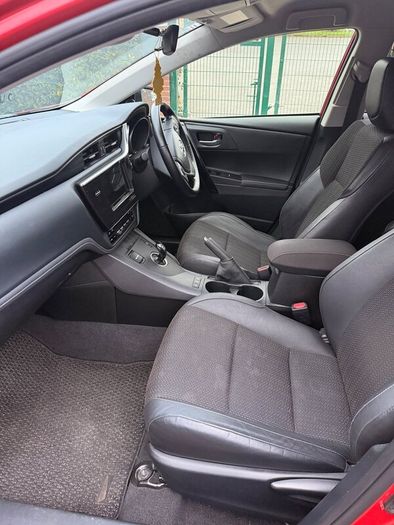 Toyota Auris 2016