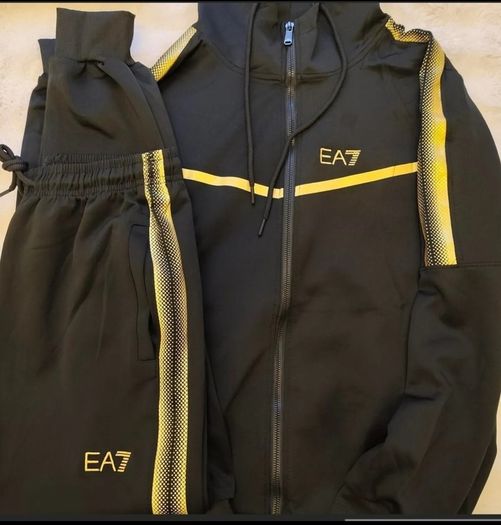 tracksuit Armani