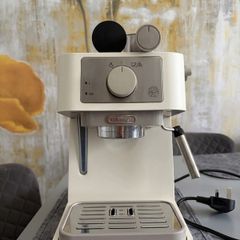DeLonghi Stilosa Manual Espresso Machine EC260.CR