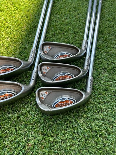 Left handed golf clubs