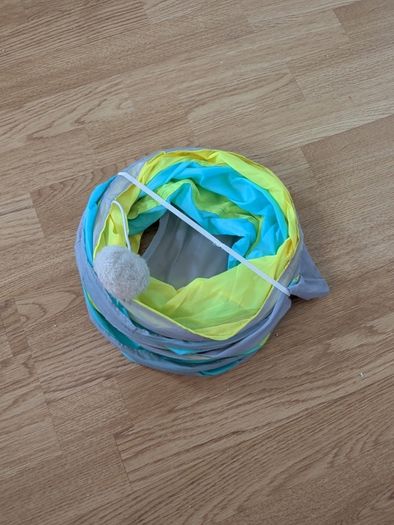 Cat tunnel