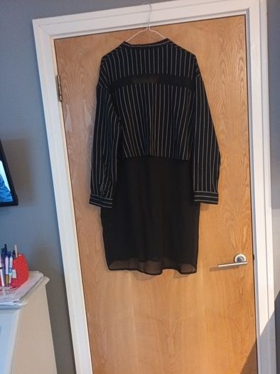 Savida Long Sleeved  Blouse Or Top Long. S.14.