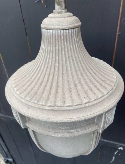 hanging ceiling light (lantern style)