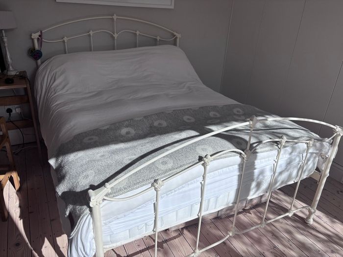 king size bed