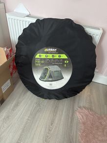 Pop up tent