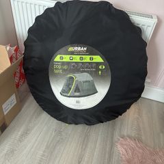 Pop up tent
