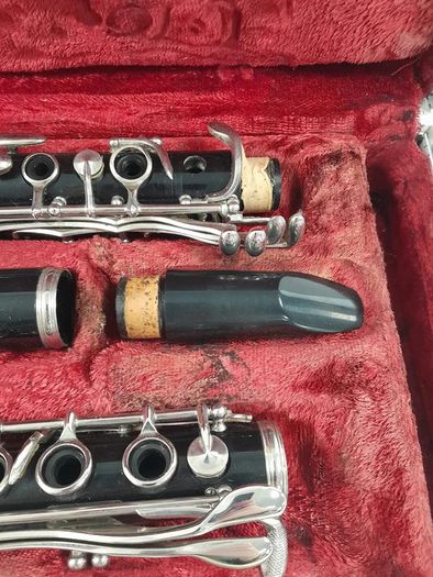 Vintage Boosey and Hawkes London Regent Clarinet with Hard Carrying Case