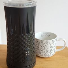 Electric milk frother