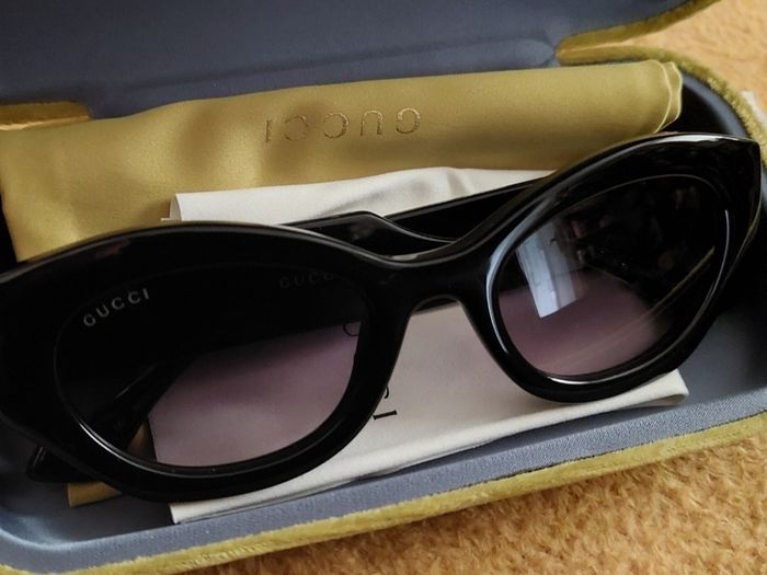 SEASON HIT  The Trendiest Gucci Shape  Beautiful Oval Model