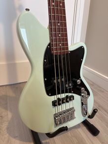 Ibanez TMB35 5 string Short Scale bass with Delano Pickups !