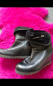 Sheepskin Boots