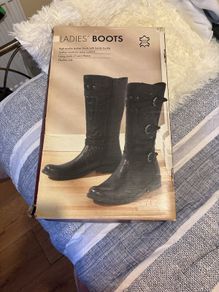knee high boots