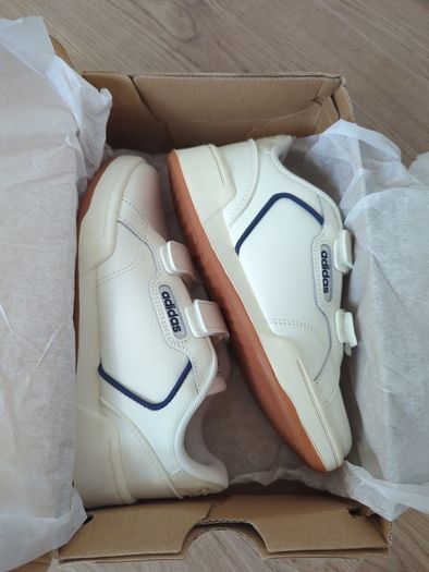 New Adidas, uk1