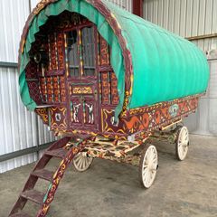 Original Barrel Top Wagon in Mint Condition with Belly Pot Stove