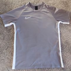 Nike Dri Fit boys t-shirt