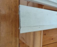 Two 2.6m white plastic lengths.