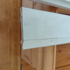 Two 2.6m white plastic lengths.