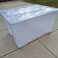 Storage box