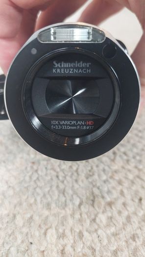Samsung HMX-105 Camcorder