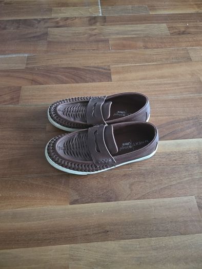 Kids shoes