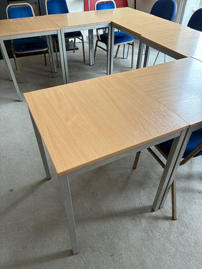 Tablet desk chairs
