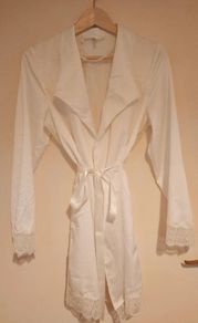 White women robe, perfect for bride, size M used once