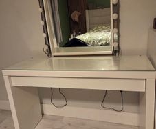 Dressing table