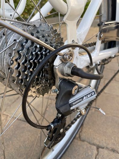 Pendleton Somerby E Electric Hybrid Bike     As New     Fully Serviced