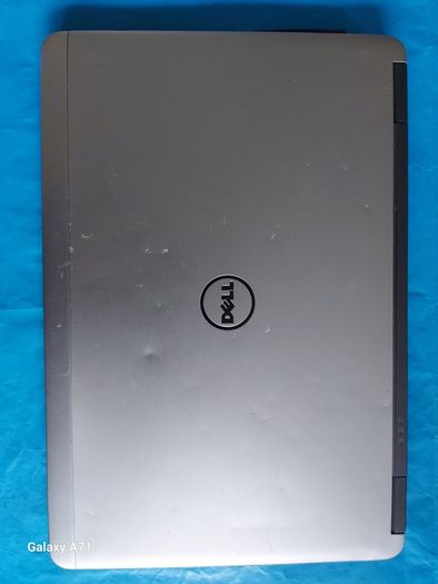 Dell Latitude E7240 for Parts, not working