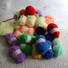 22 Balls of Soft Fluffy Teddy Yarn For Sale