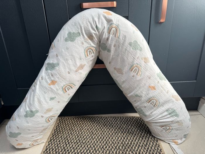 Maternity & nursing pillow