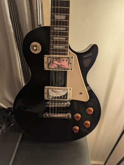 2012 Epiphone Les Paul Standard in Ebony/Black