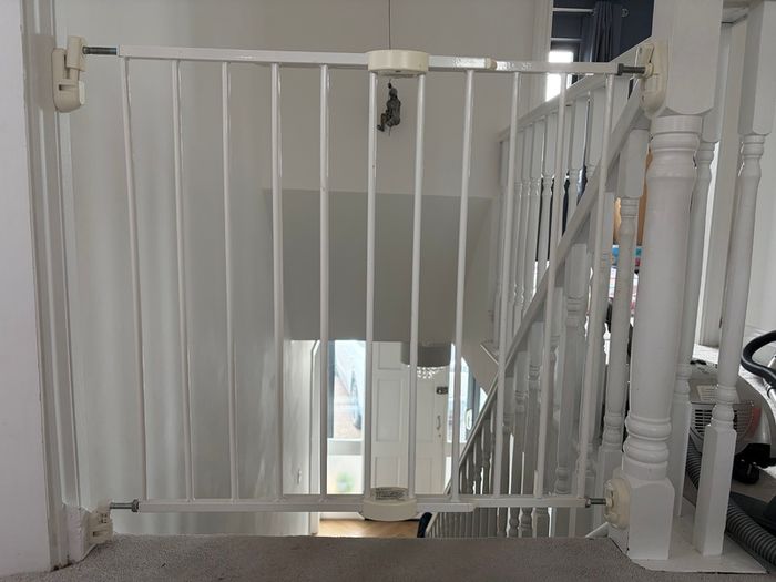 Extending Metal Baby Stair Gate