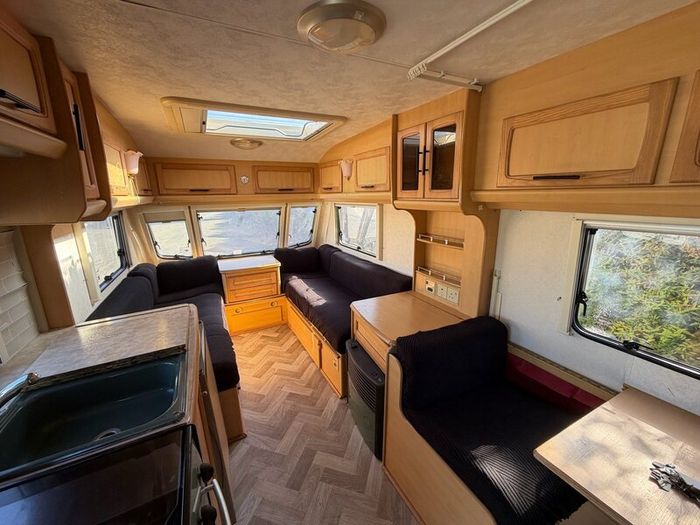 Coachman Amara 520/4