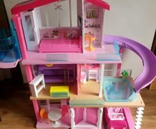 Barbie Dream House