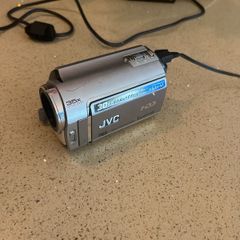 JVC Everio GZ-MG330HE 30GB HDD Hybrid Camcorder