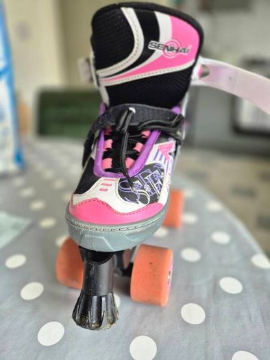 Kids roller skates size 33-36