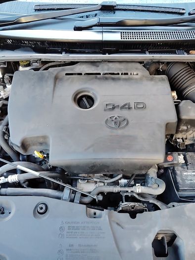 Breaking Toyota avensis 2014 2.0 diesel