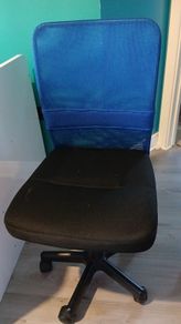 swivel chair