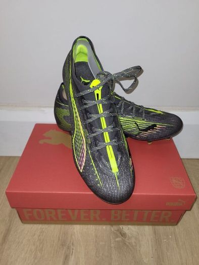 ULTRA 5 PRO FG/AG Football Boots - size 5