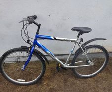 Bike 26" with mudguards ready to ride!